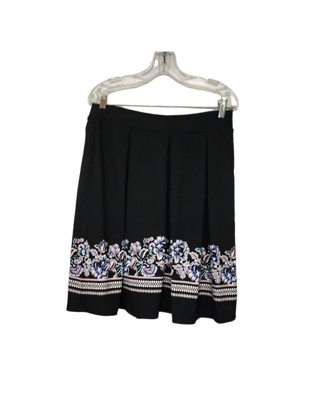 East 1946 A-line Pleated Floral Accent Skirt Size Medium